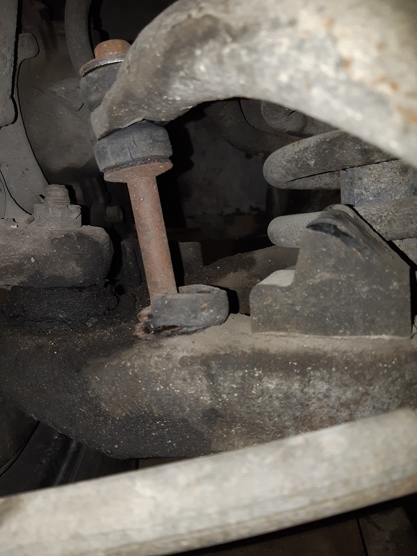 33-jpg  Stabilizer Bar Link https://www.rockauto.com/info/143/K5252_FRO__ra_p.jpg