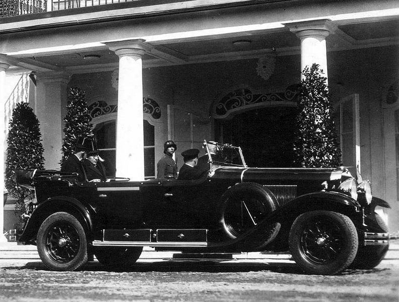 sacadillac_kadriorg1929_GustavV-ARei.jpg